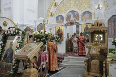 Митрополит Филарет в монастыре в день памяти прп. Евфросинии